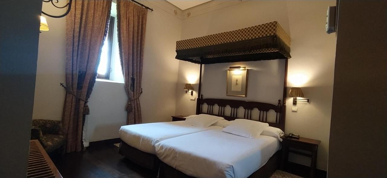 ปาราดอร์ เด โอลิเต Hotel โอลีเต ภายนอก รูปภาพ
