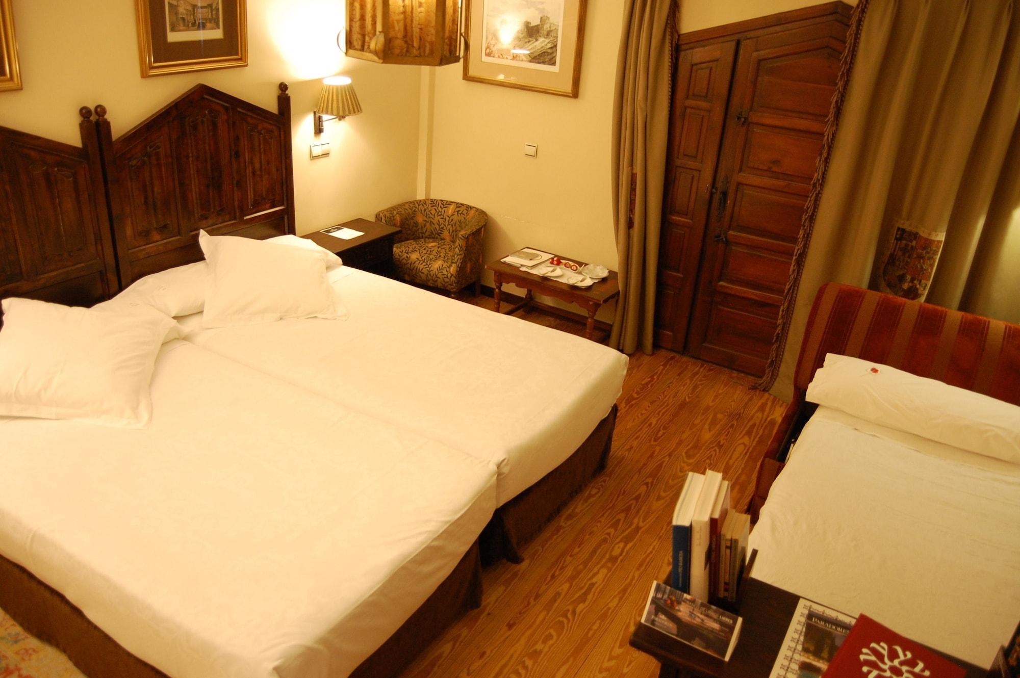 ปาราดอร์ เด โอลิเต Hotel โอลีเต ภายนอก รูปภาพ